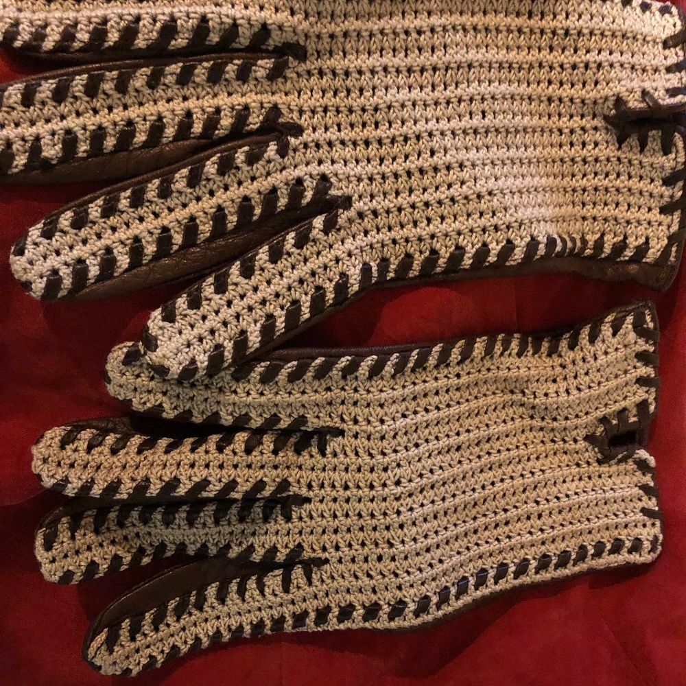 Vintage leather and linen driving gloves